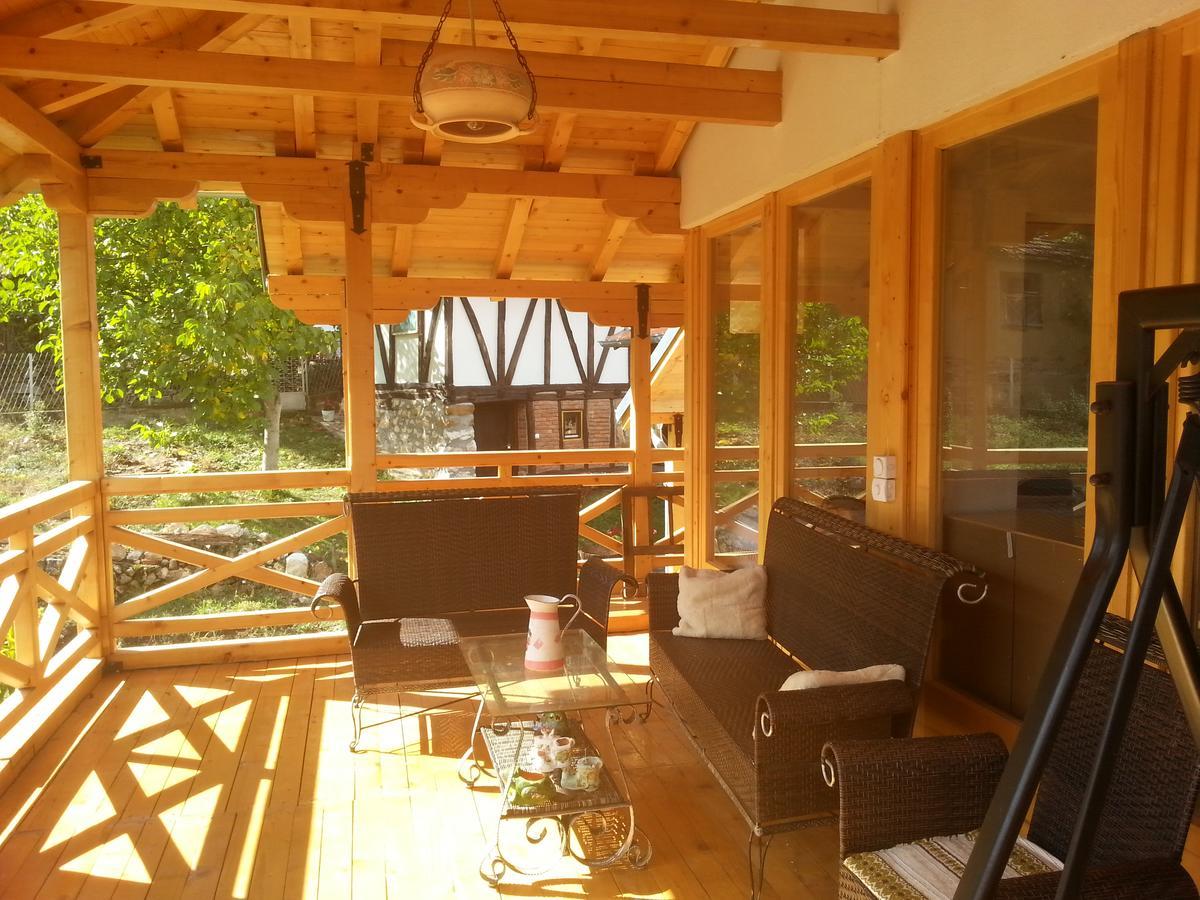 Golemi Kamik Pirot Villa ภายนอก รูปภาพ